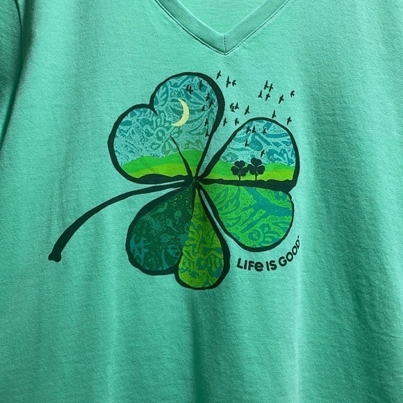 Life Is Good Women's Cloverfield Crusher Tee - Picture 3 of 8